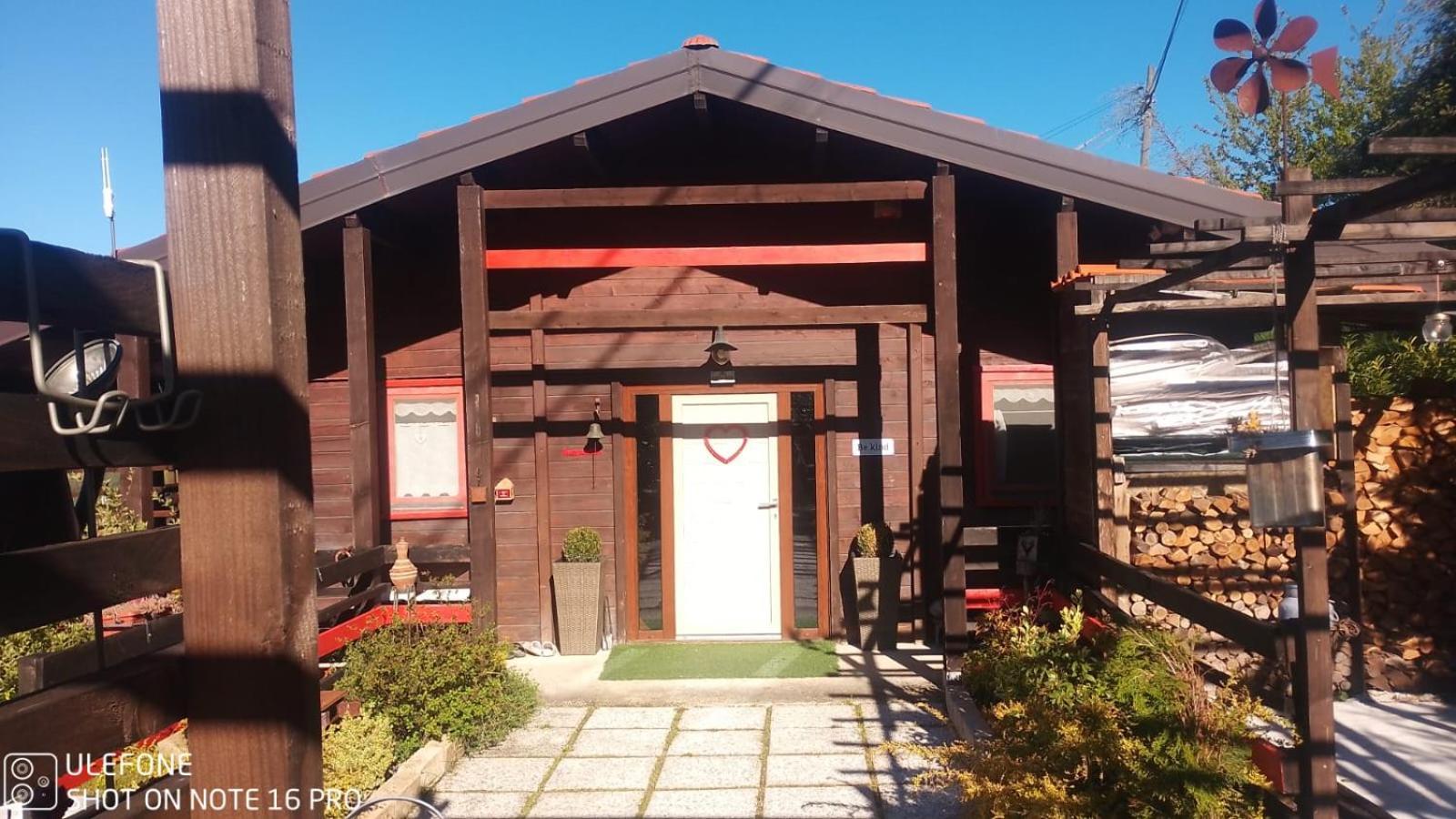La Tana Dello Scoiattolo - Adults Only Acomodação com café da manhã Murazzano  Exterior foto